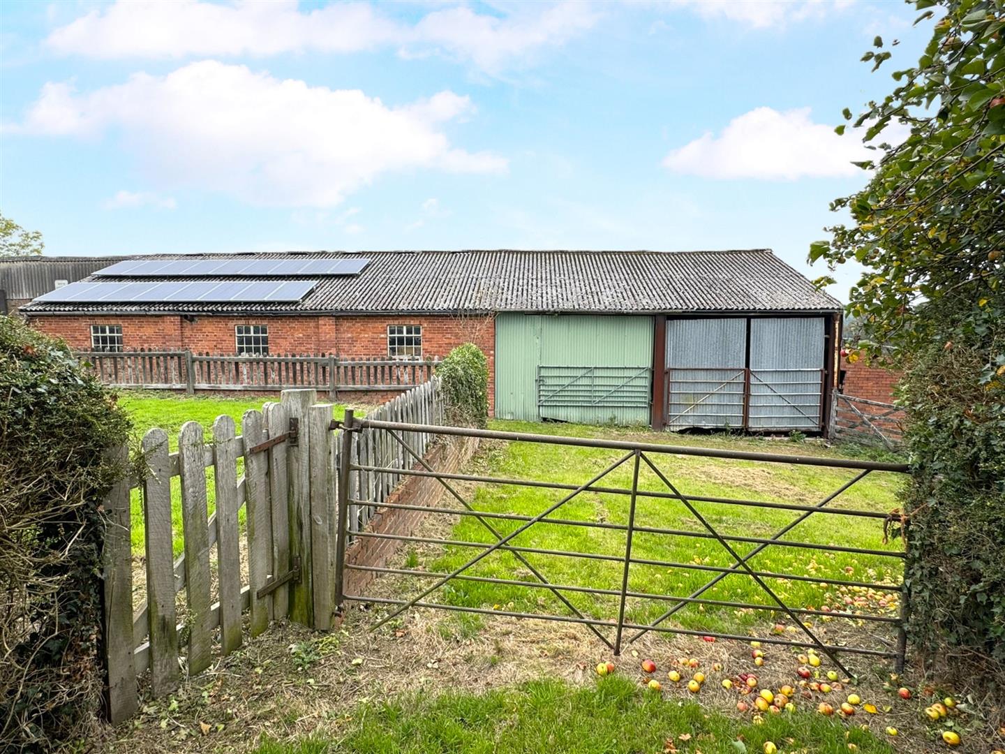 Barns at Brynffynon, Llanymynech, SY22 6QN